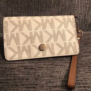 MICHAEL KORS WRISTLET/ WALLET
